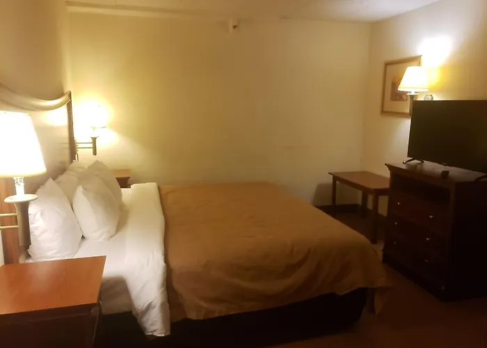Square Central, I-44 By Oyo Hotel 3*
