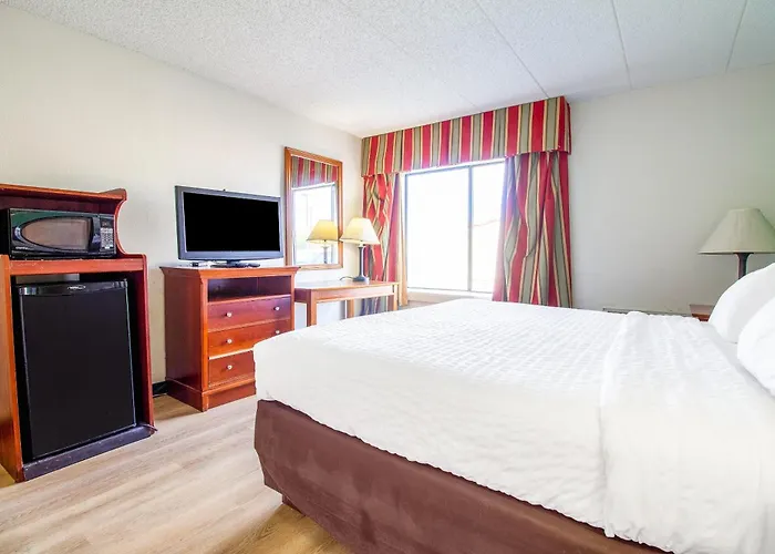 Square Central, I-44 By Oyo 3*