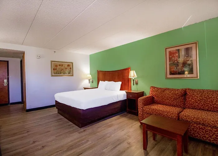 Hotel Square Central, I-44 By Oyo 3*