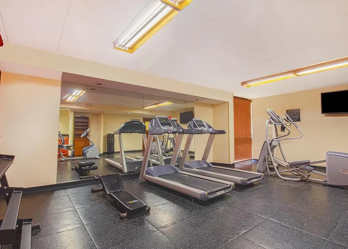 Square Central, I-44 By Oyo Hotel 3*