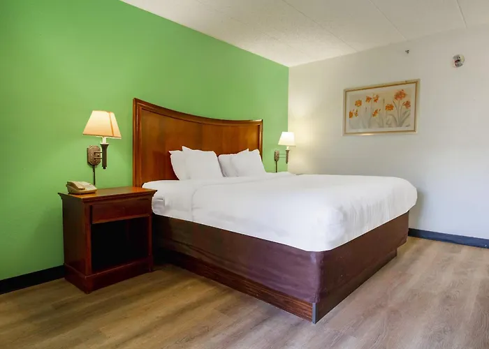 Square Central, I-44 By Oyo 3* Tulsa