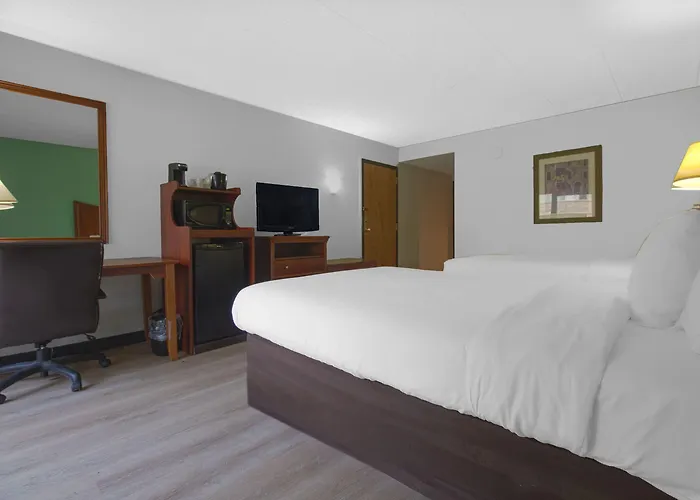 Hotel Square Central, I-44 By Oyo 3*