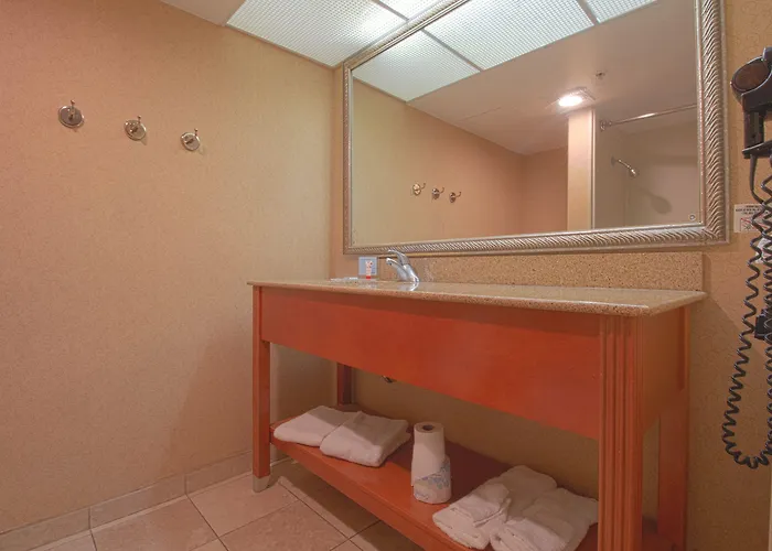Hotel Square Central, I-44 By Oyo 3*